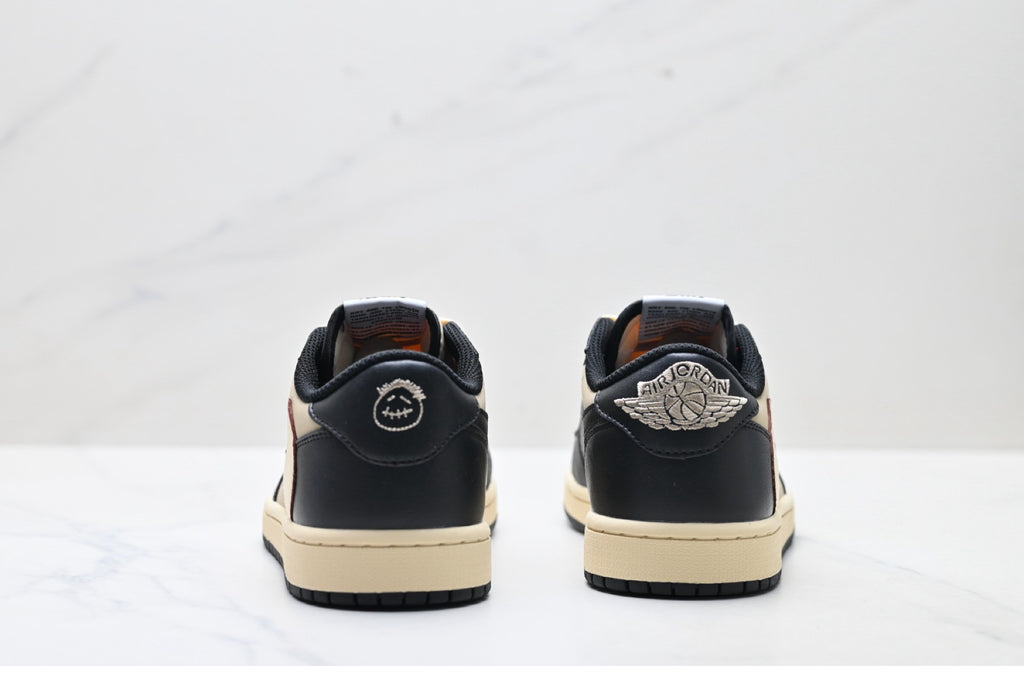 Air Jordan 1 LOW OG SP  x Travis Scott Pale Vanilla