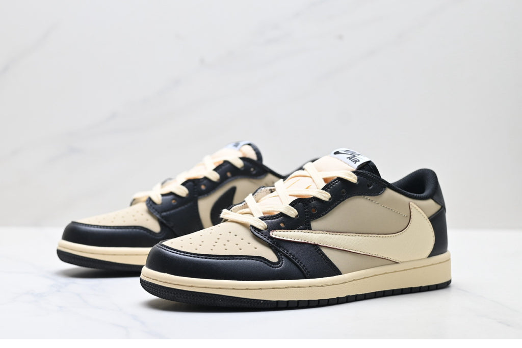 Air Jordan 1 LOW OG SP  x Travis Scott Pale Vanilla