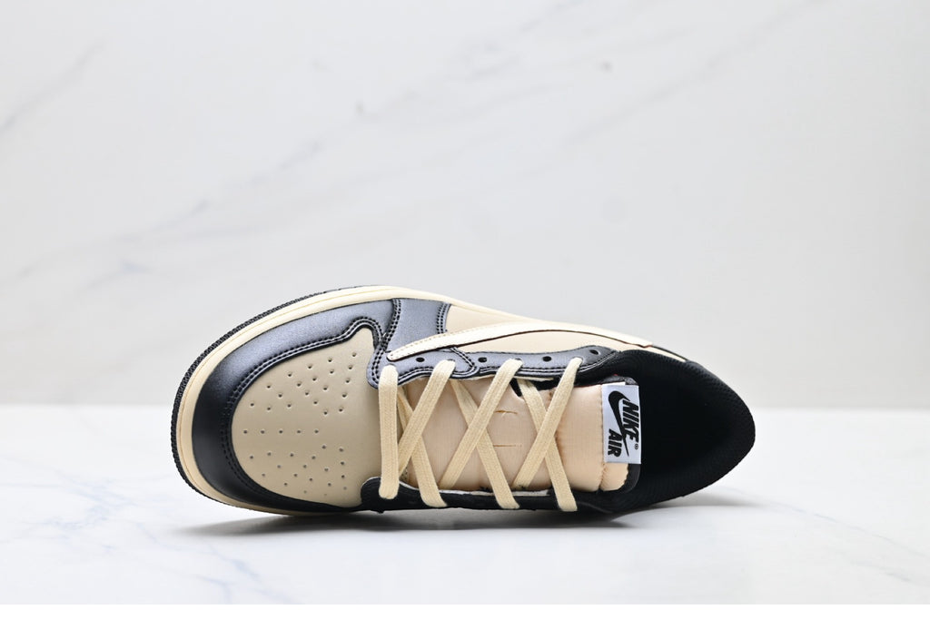 Air Jordan 1 LOW OG SP  x Travis Scott Pale Vanilla