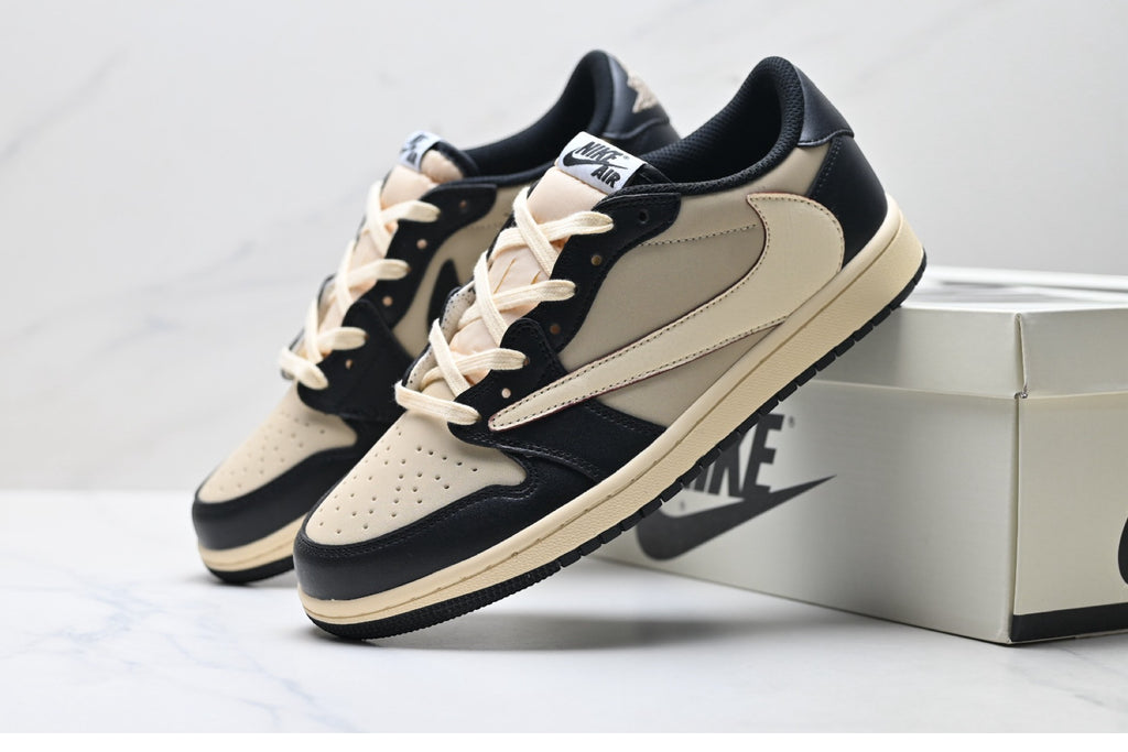 Air Jordan 1 LOW OG SP  x Travis Scott Pale Vanilla