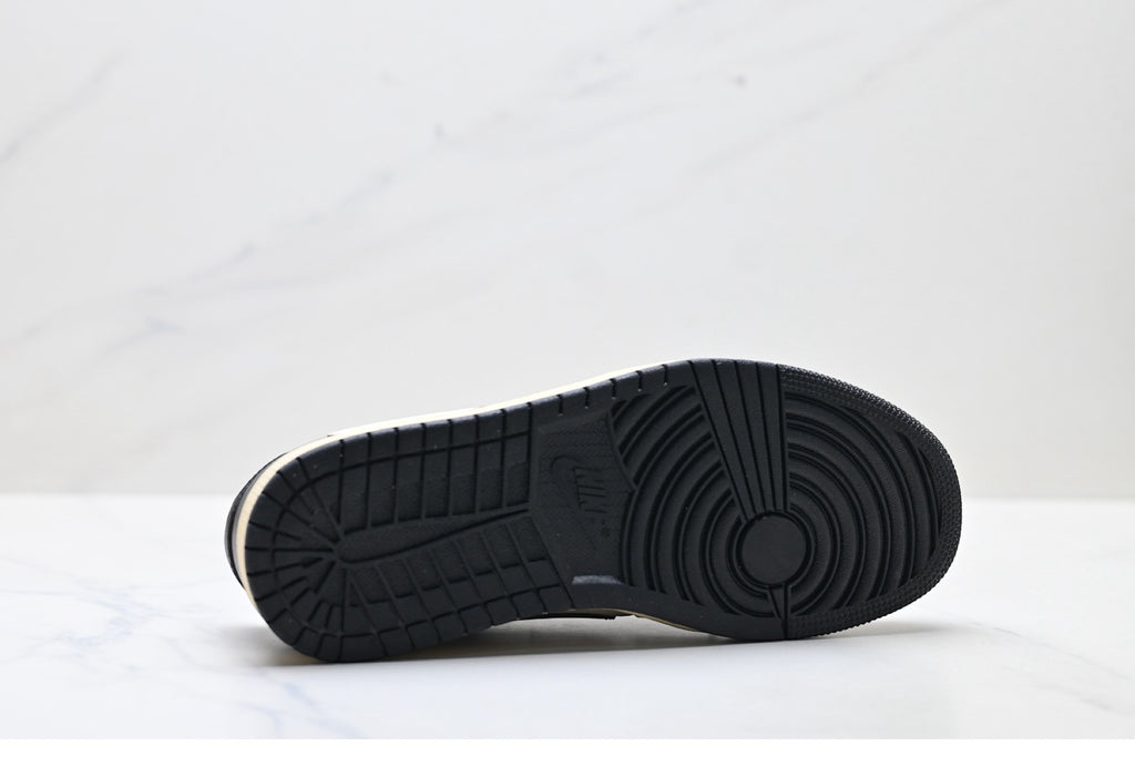 Air Jordan 1 LOW OG SP  x Travis Scott Pale Vanilla